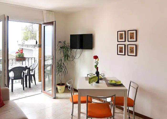 Viola-1 By Interhome * Gravedona